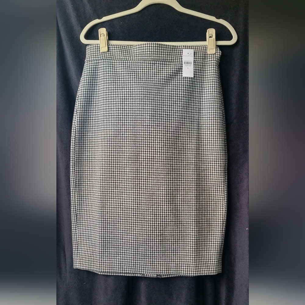 Ann Taylor New Pencil Skirt